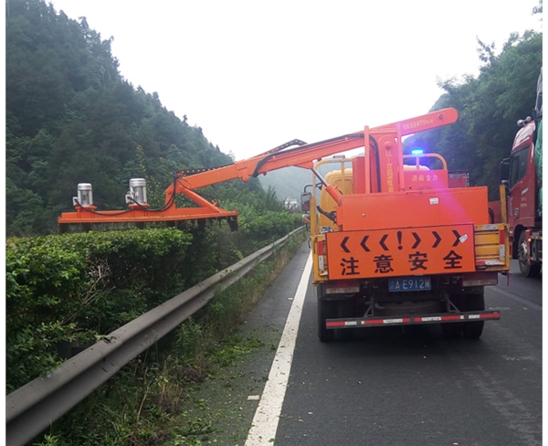 苏州高速公路绿篱修剪机